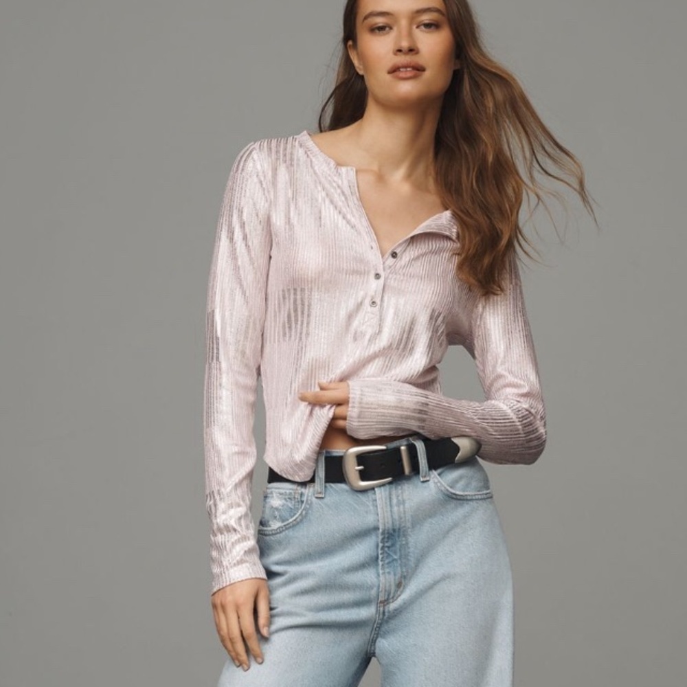NWT! Lavender The Andie Ribbed Henley Top by Pilcro: Shimmer Edition 🦕